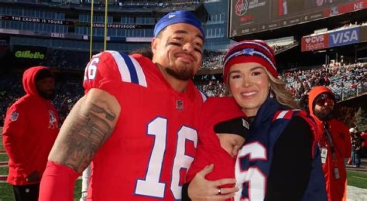 Alyssa Penney, Sione Takitaki Wife, Age And Net Worth