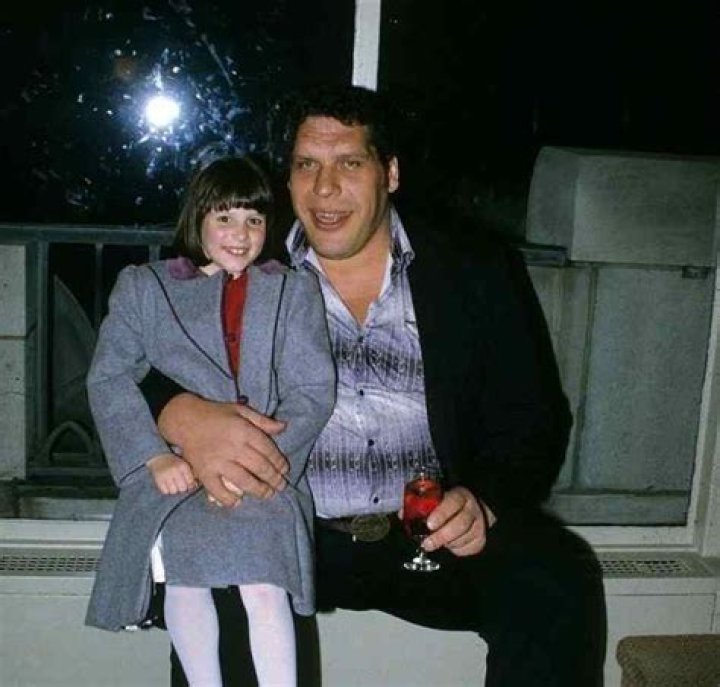 Andre the Giant is not Married to Wife. Dating Girlfriend: Jean Christensen. Kids.