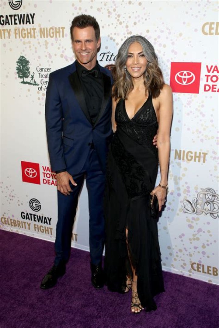 
Cameron Mathison’s Wife, Vanessa Arevalo Is A Beautiful Model! 