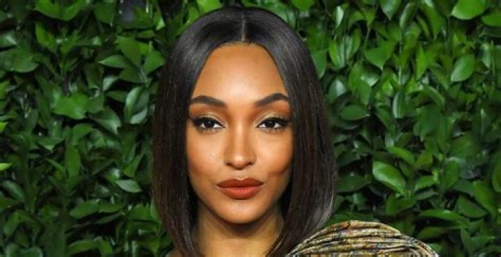 
Cara Jourdan Height, Weight, Net Worth, Age, Birthday, Wikipedia, Who, Nationality, Biography 