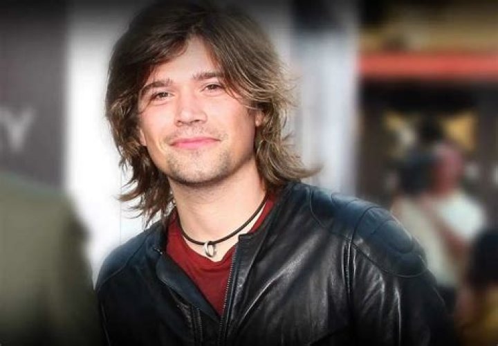 
Charlie Hanson Age, Birthday, Wikipedia, Who, Nationality, Biography 