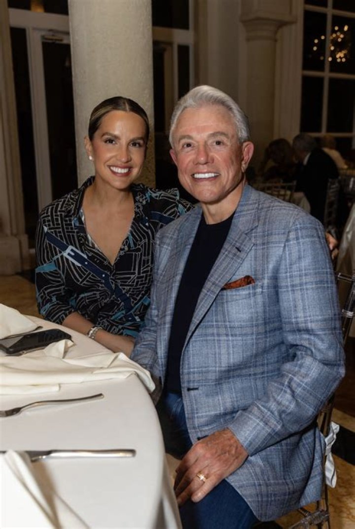 
Christopher Meyer Has Passed Away Due To Stroke – Where Is The Ambassador’s Wife Catherine Meyer? 