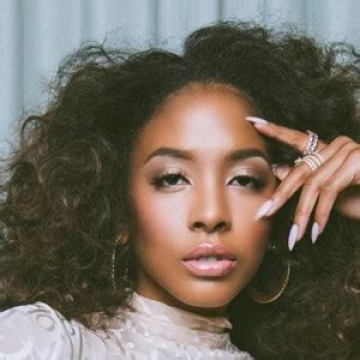 Dana Curly Height, Weight, Net Worth, Age, Birthday, Wikipedia, Who, Nationality, Biography