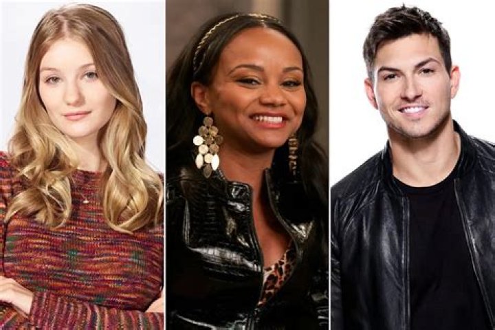 ‘Days of Our Lives’ Airs Daytime TV’s First Threesome Scene — But Not Everyone Is Thrilled About It