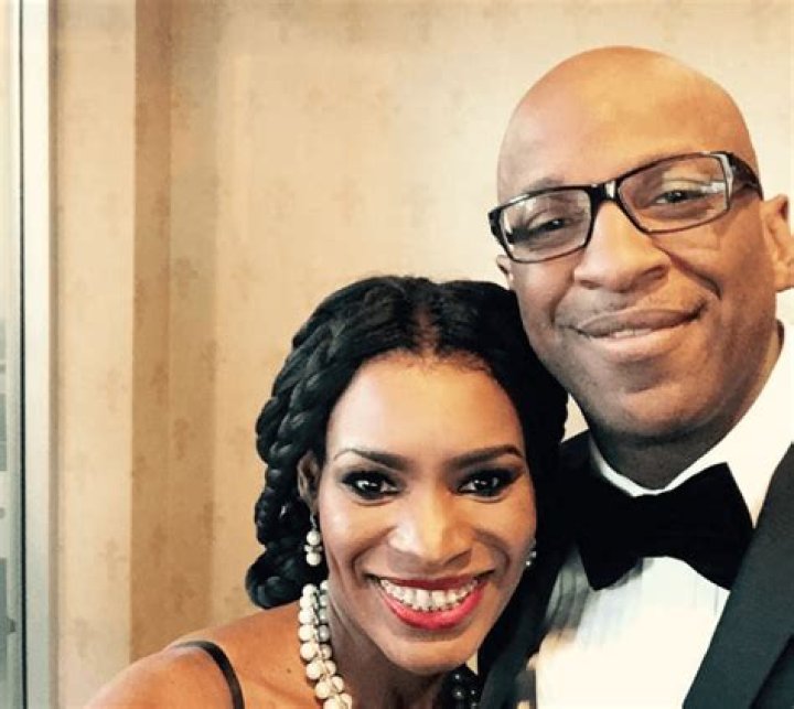 Does Donnie Mcclurkin Have A Child? Son Matthew Mcclurkin – Is He Married?