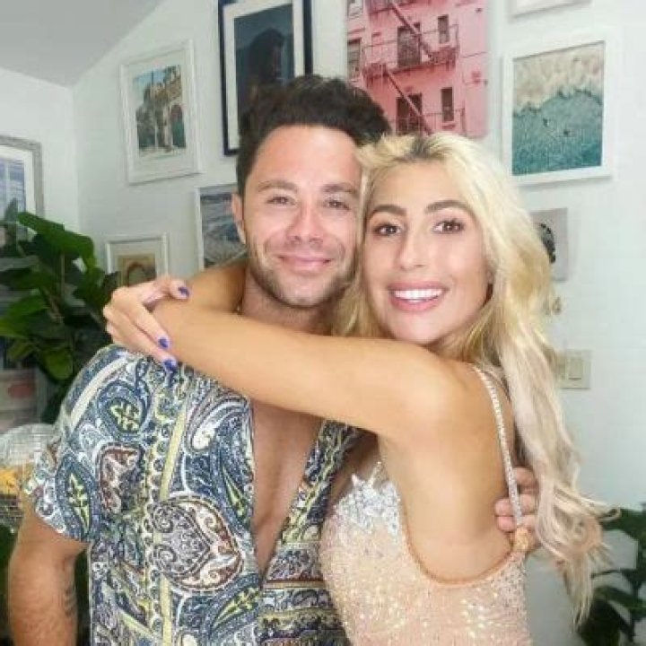 
Emma Slater And Sasha Farber Have Filed For Divorce 