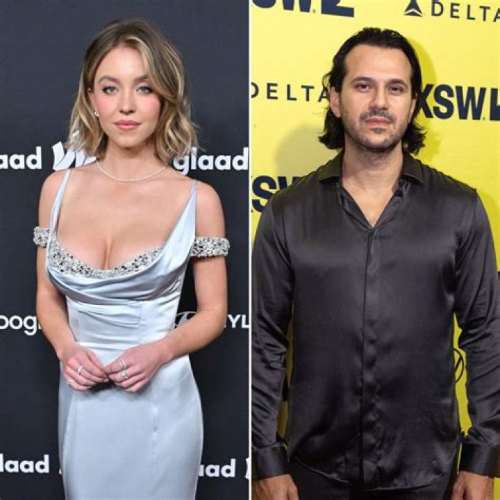 
Everyone Thinks Sydney Sweeney Is Engaged To Boyfriend Jonathan Davino, How Rich Is He? 