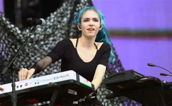 Grimes Height, Weight, Net Worth, Age, Birthday, Wikipedia, Who, Instagram, Biography