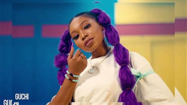 
Guchi & Yemi Alade Wows On New Single ‘I Swear’ 