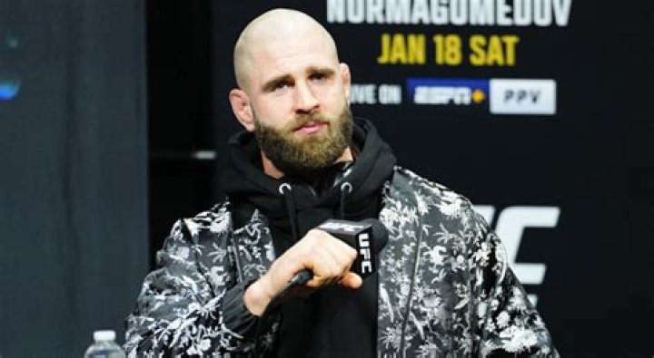 
Here Is What You Need To Know About UFC 275 Jiri Prochazka Wife April Clay 