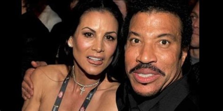 
Here’s The Untold Truth We Know About Lionel Richie’s Ex-Wife, Diane Alexander 