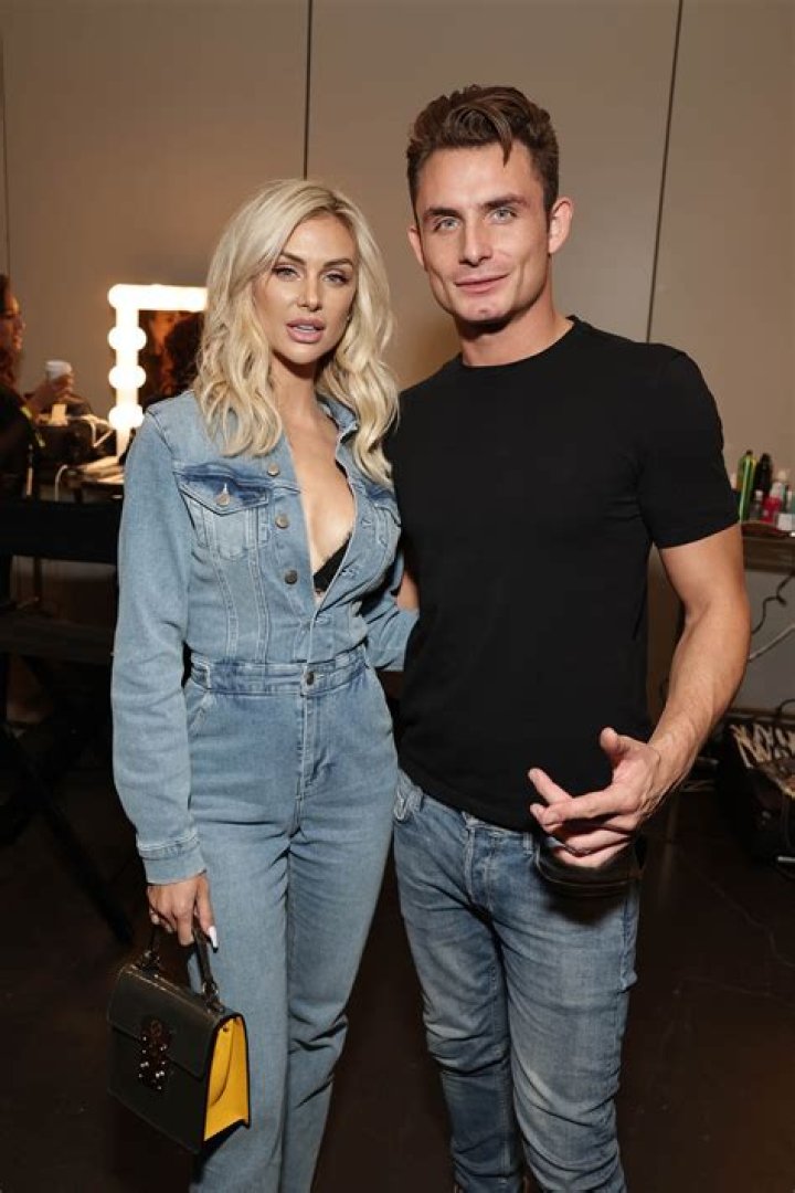 
James Kennedy | Cheating On His EX-Fiancée Raquel Evans 