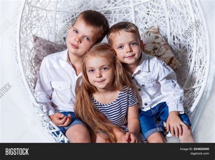 
Jim Gaffigan Siblings With Three Brothers and Two Sisters 