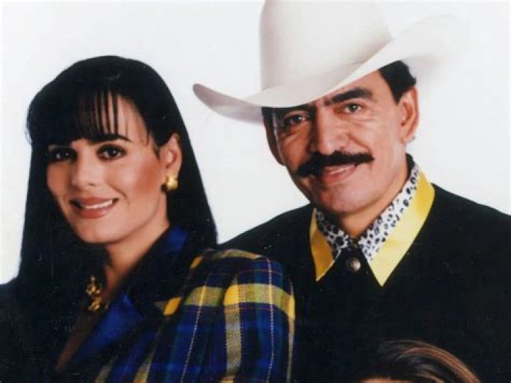 Joan Sebastian was married to ex-wife Maribel Guardia from 1992 to 1996