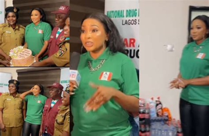 
Jumoke Odetola Was Treated To A Mini Birthday Party And Surprised With Cakes And Gifts 