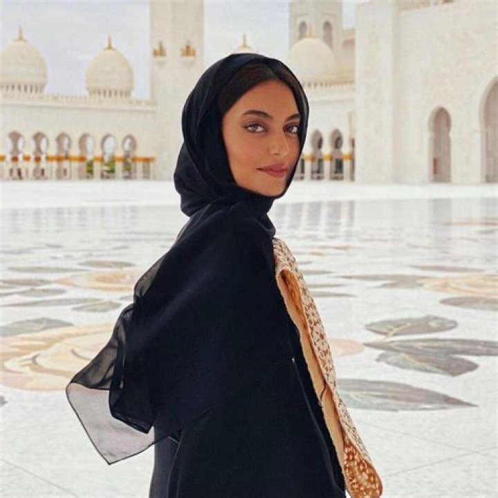 
Karen Wazen Bakhazi Height, Weight, Net Worth, Age, Birthday, Wikipedia, Who, Instagram, Biography 
