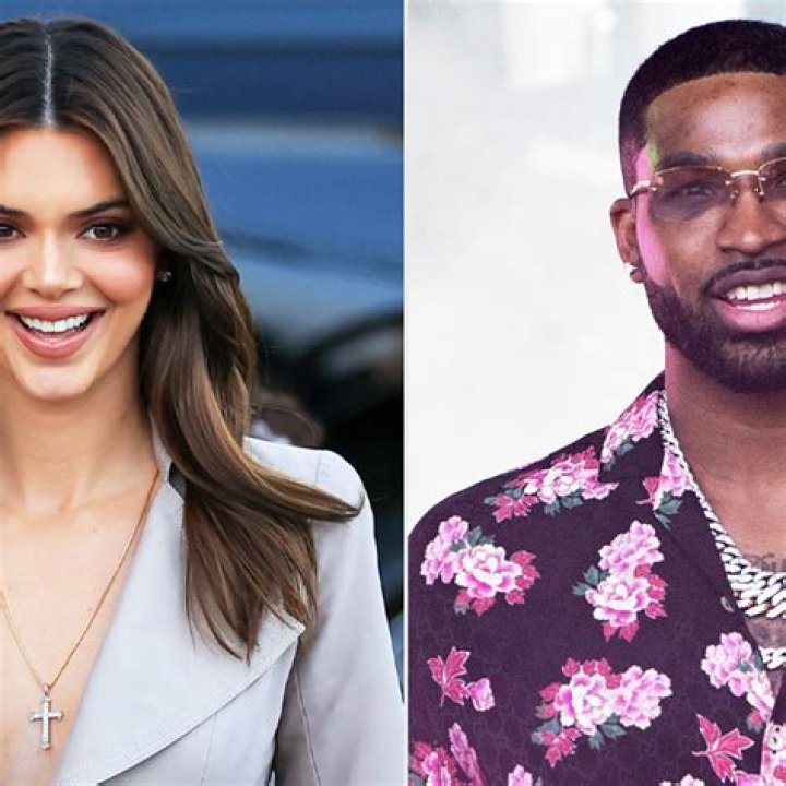 
Kendall Jenner And Devin Booker Inseparable For Fun Weekend In NYC 