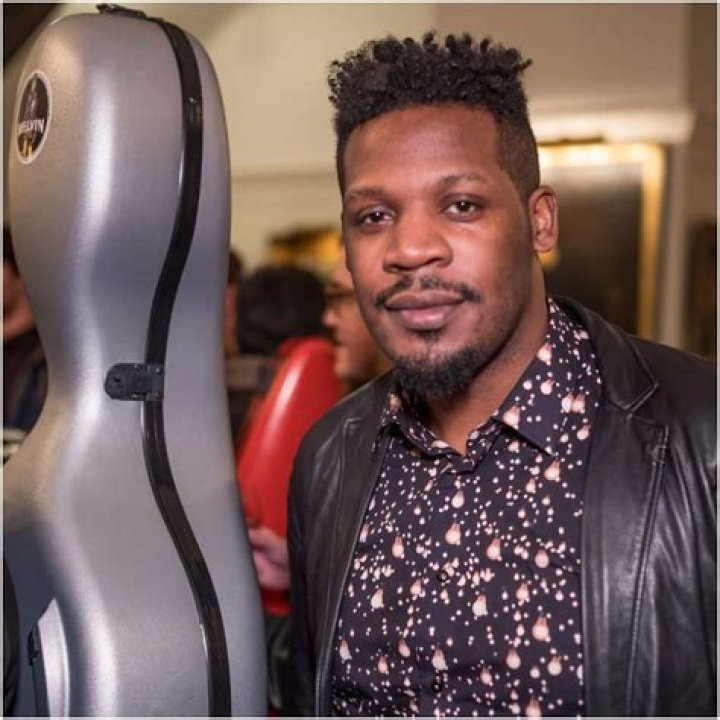 
Keyon Harrold Height, Weight, Net Worth, Age, Birthday, Wikipedia, Who, Instagram, Biography 