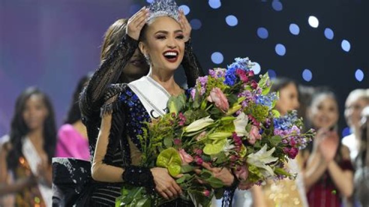 
“Latinophobic”: Fans are upset with Miss Universe 2023 results as Miss USA R’Bonney Gabriel wins the title 