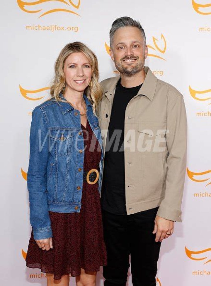 
Laura Bargatze Height, Weight, Net Worth, Age, Birthday, Wikipedia, Who, Nationality, Biography 