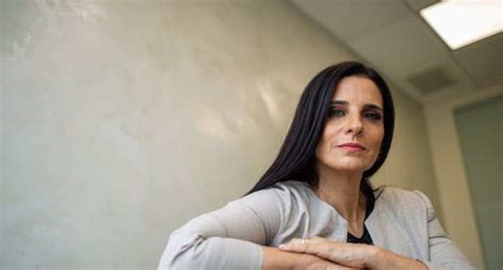 
Laura Borlini Height, Weight, Net Worth, Age, Birthday, Wikipedia, Who, Nationality, Biography 