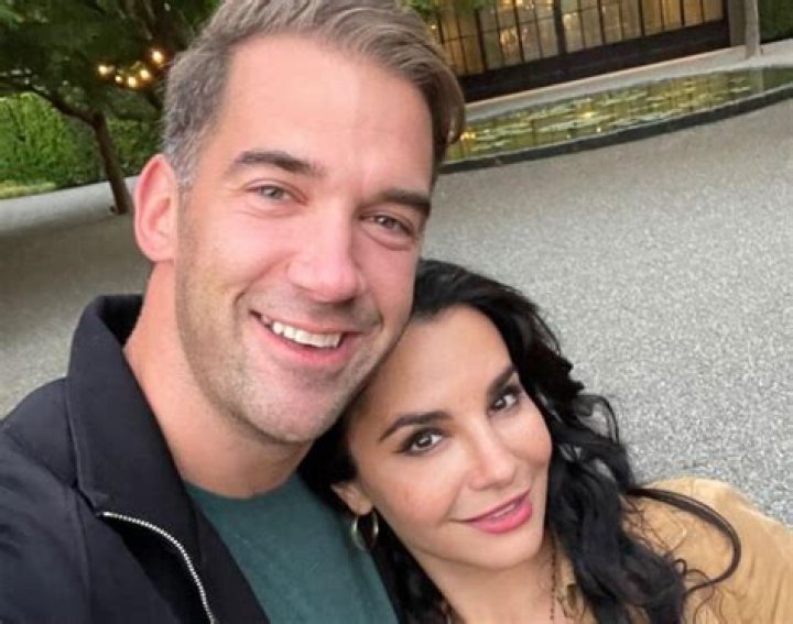 Lewis Howes Height, Weight, Net Worth, Age, Birthday, Wikipedia, Who, Instagram, Biography