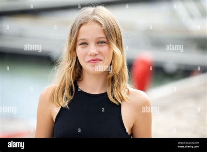Lucie Loste Berset Height, Weight, Net Worth, Age, Birthday, Wikipedia, Who, Instagram, Biography