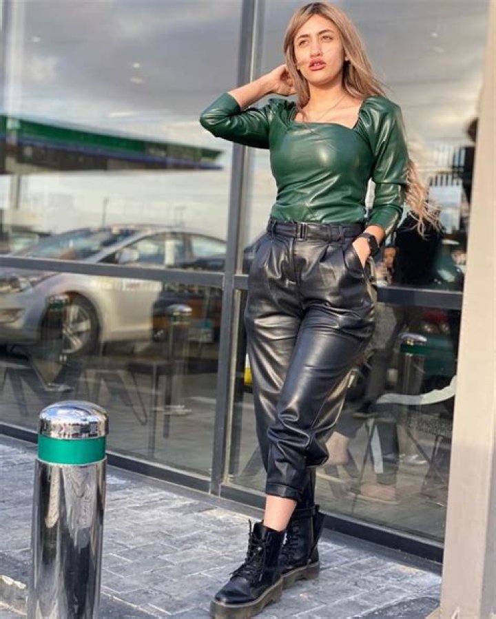 
Mawada al-Adham Height, Weight, Net Worth, Age, Birthday, Wikipedia, Who, Instagram, Biography 