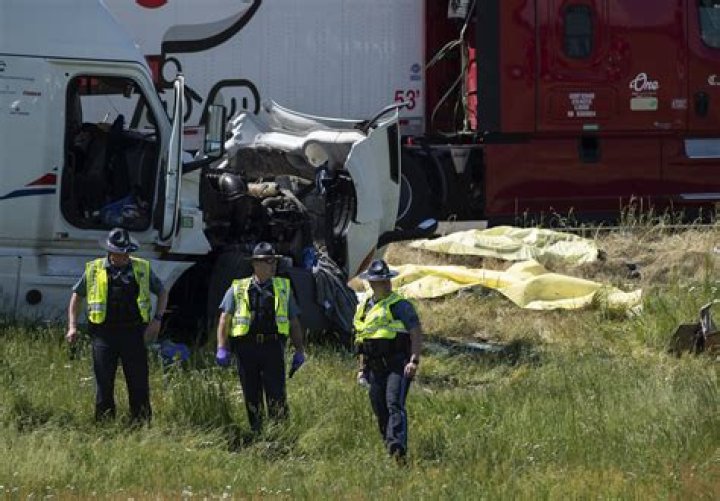 
Mother-of-four, Shirley-Ann Dumbuya, 38, dies in a deadly car Accident 