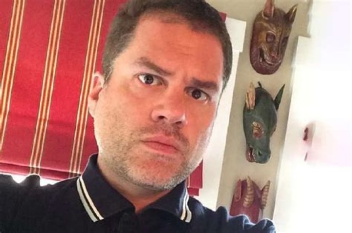 
Noah Eli Gordon, Famous American Poet, dies at 47 