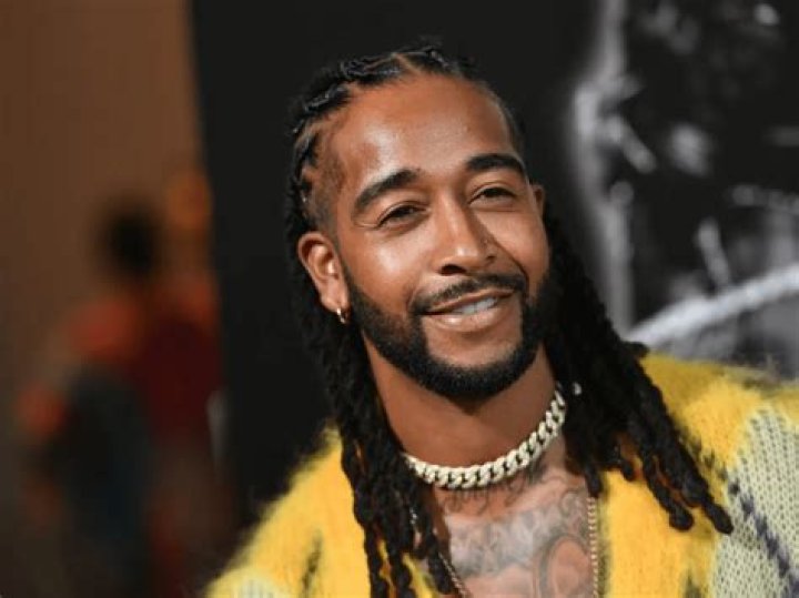
Omarion Hampton Height, Weight, Net Worth, Age, Birthday, Wikipedia, Who, Nationality, Biography 