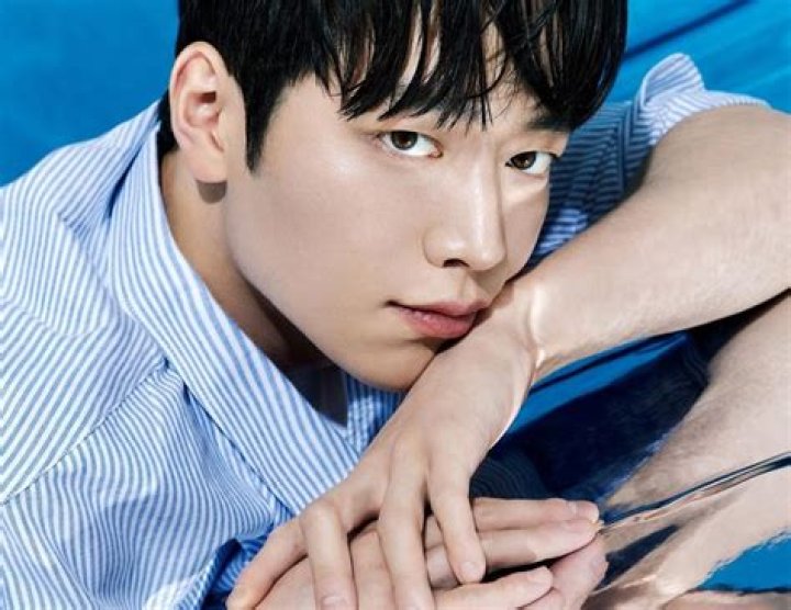 
Peng Joon Height, Weight, Net Worth, Age, Birthday, Wikipedia, Who, Instagram, Biography 
