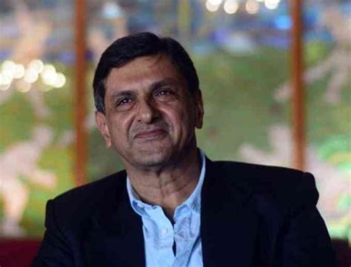 
Prakash Padukone Height, Weight, Net Worth, Age, Birthday, Wikipedia, Who, Nationality, Biography 