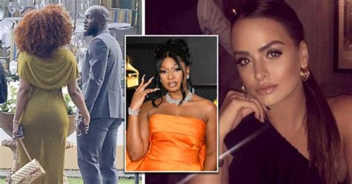 
Romelu Lukaku Wife: Is He Married To His Girlfriend Sarah Mens? Family, Net Worth 