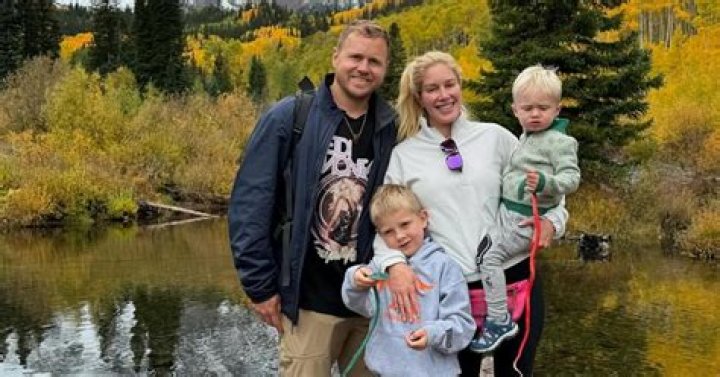 
Spencer Pratt Defends On Wife Body Shaming: About His Twice Married With Heidi Montag, Net worth, & Parents 