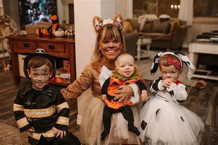 
Tori Roloff Shares Kids’ Classic Costumes on Son Josiah’s First Halloween in Family Photos 