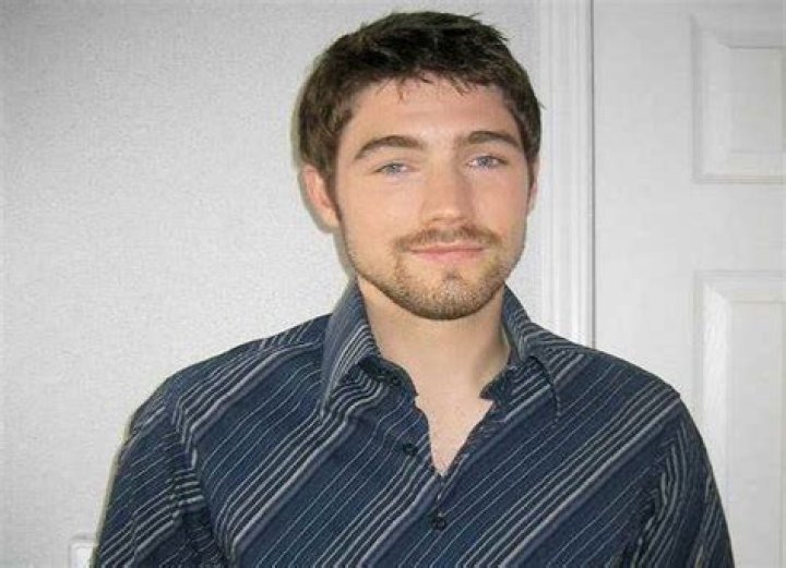 
Tyron Leitso Height, Weight, Net Worth, Age, Birthday, Wikipedia, Who, Nationality, Biography 