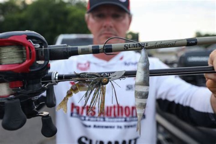 
Was Jeff Sprague From Fishing Rods Caught Cheating On Her Wife? Family 