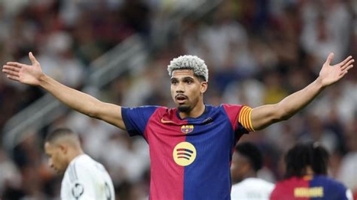 
What Happened To Ronald Araujo? Serious Head Injury Update 