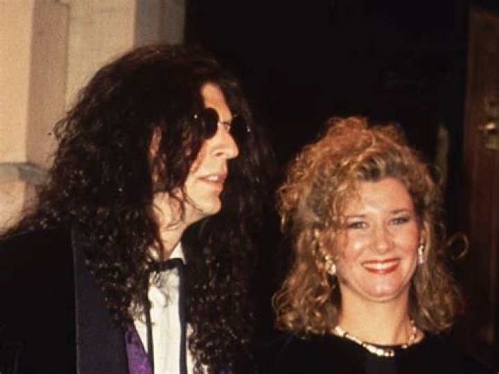 
Where Is Alison Berns Now? Howard Stern First Wife – Age And New Husband 