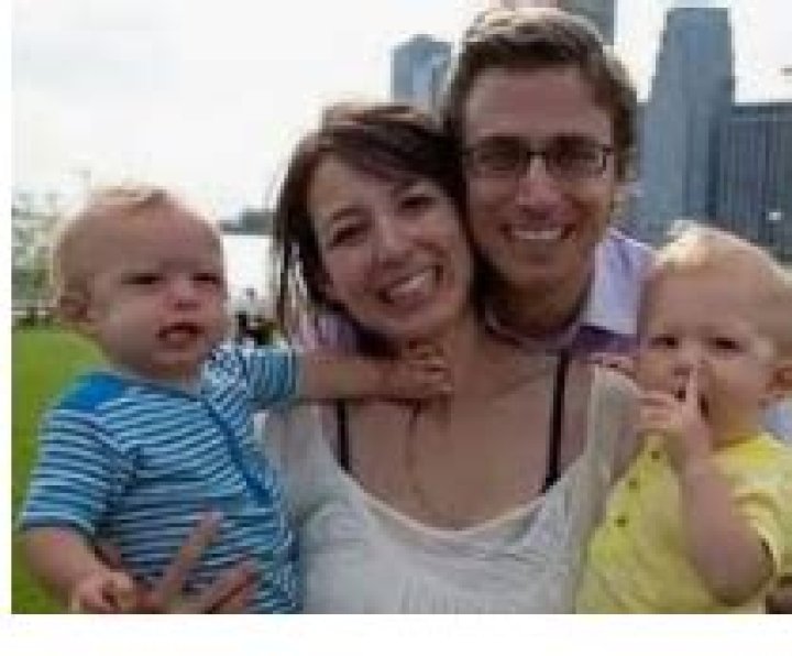 
Who is Jonah Peretti Wife? Bio, Net Worth 2022, Age, & Career 