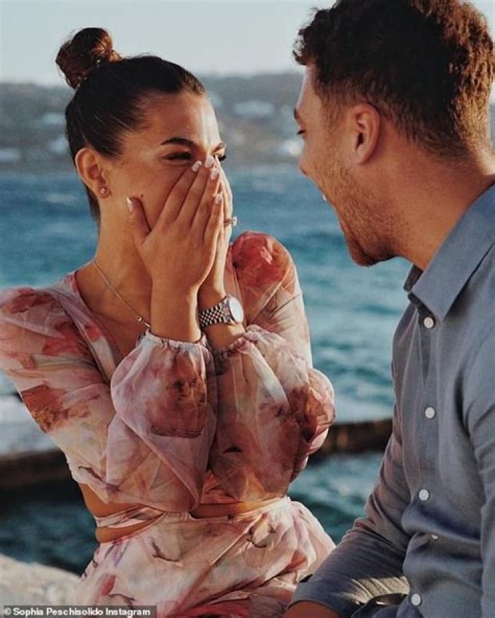 
Who Is Sophia Peschisolido’s Boyfriend Frankie Makin? The Duo Got Engaged! 