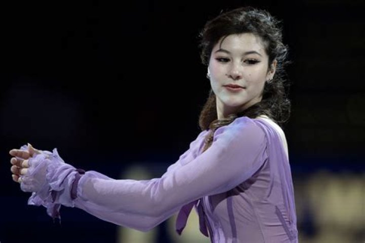 
Yan Xiaonan Parents Ethnicity And Nationality -Where Is She From? 